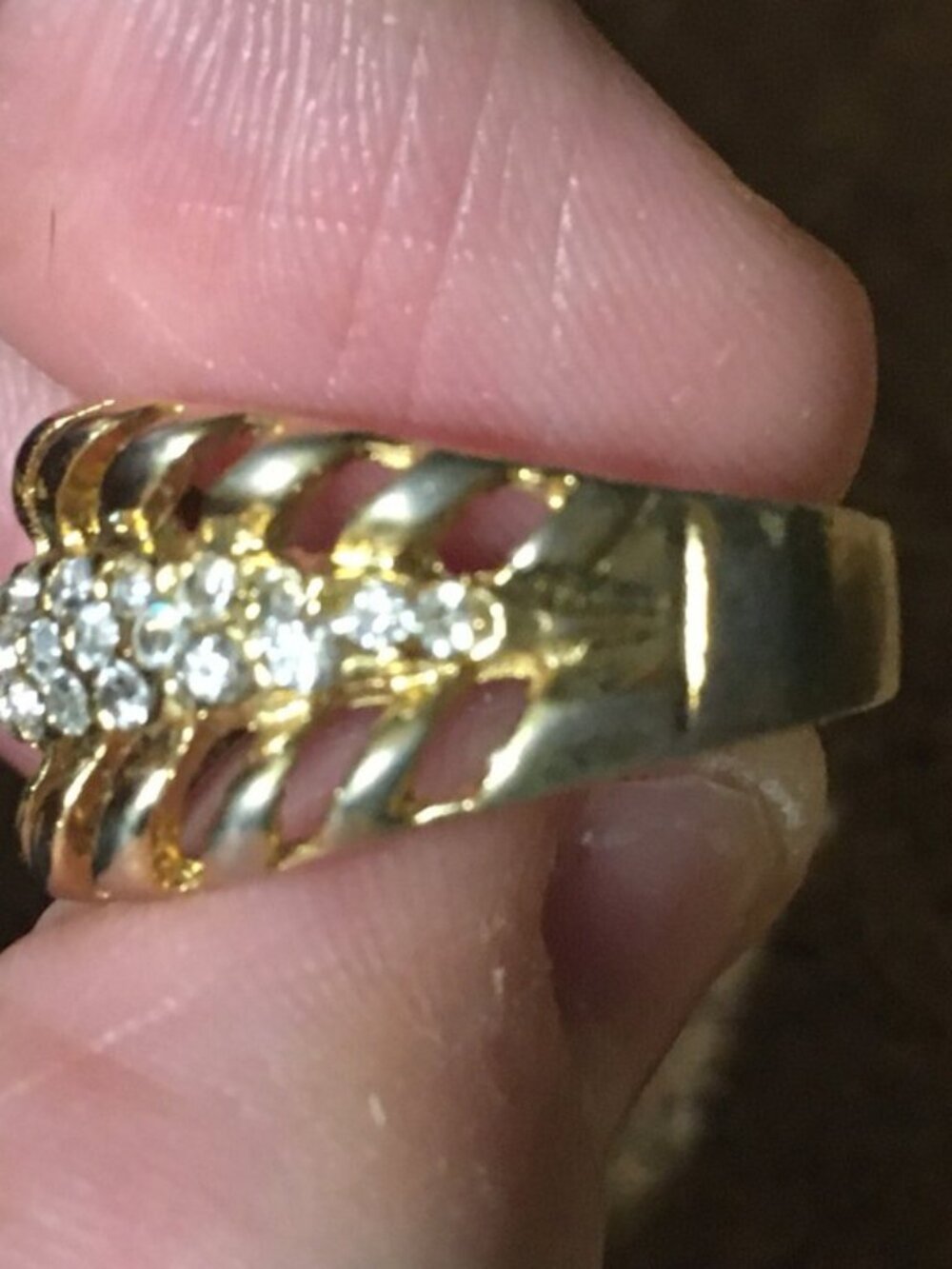 VINTAGE LOVELY COCKTAIL FINGER RING RING SIZE 7.5 - Picture 4 of 11